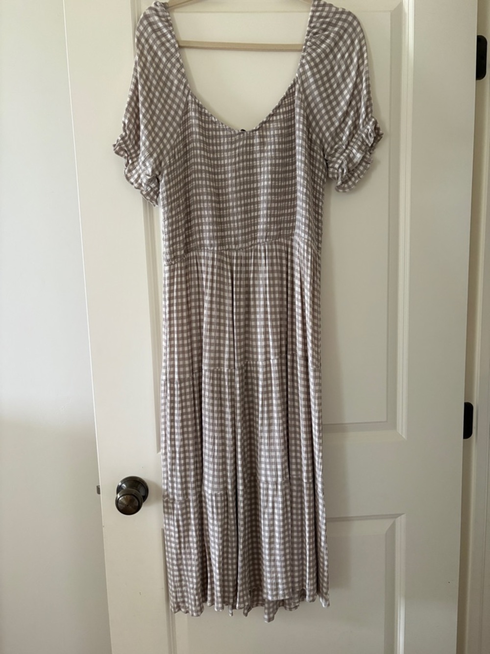 Taupe Gingham Midi Dress with V-Neck and Puff Sleeves